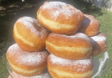 Mennyei kívül ropogós… belül puha szalagos fánk