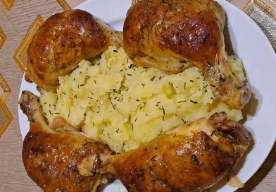 Nem is gondolnád, hogy ezzel a trükkel milyen egyszerű ropogósra sütni a csirkecombot